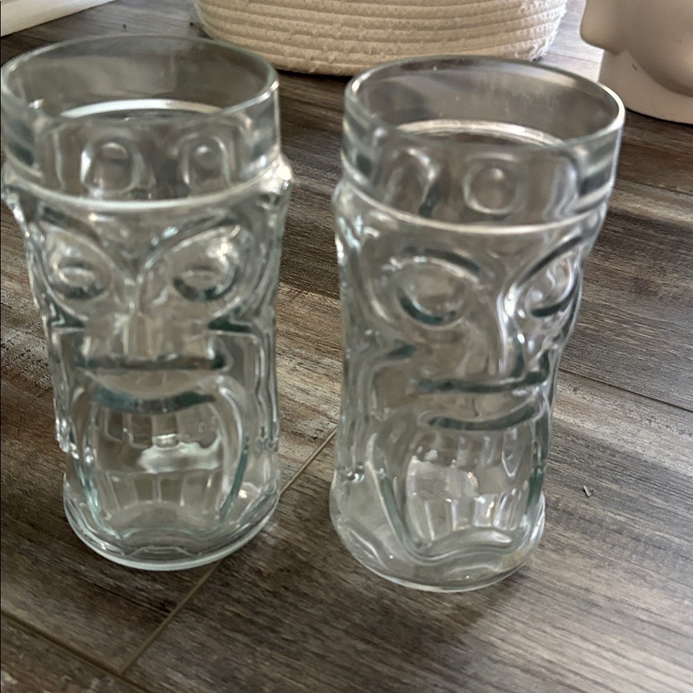 Set of 2 Clear Glass Anchor Hocking Screaming Tiki Tropical bar Glass Beer luau